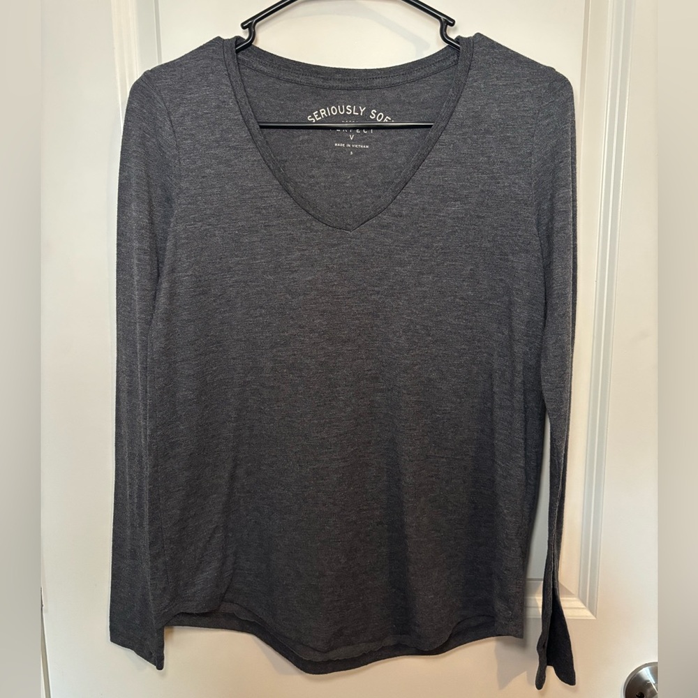Women's Aero Seriously Soft Gray V-Neck Long Sleeve Top